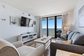 New Updated Ocean view Top Floor Pool Trillium 802